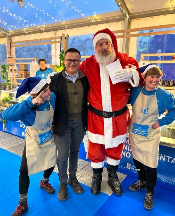 Imaxe o Papá Noel no, Mercado de Nadal de Lugo